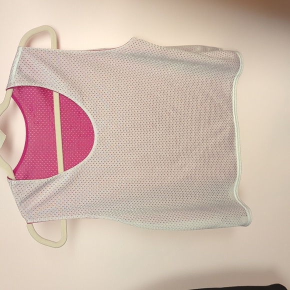 Adidas Crop Top & B Wear Reversal Tank Top EUC - Picture 9 of 9